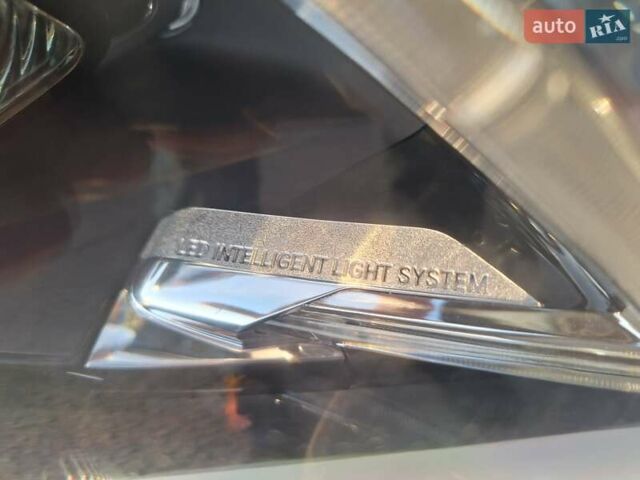 Білий Мерседес Е-Клас, об'ємом двигуна 2.2 л та пробігом 261 тис. км за 16500 $, фото 13 на Automoto.ua