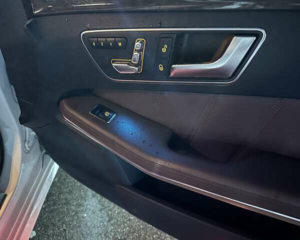 Білий Мерседес Е-Клас, об'ємом двигуна 1.99 л та пробігом 195 тис. км за 18800 $, фото 25 на Automoto.ua