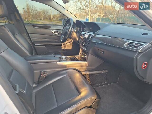 Білий Мерседес Е-Клас, об'ємом двигуна 2.2 л та пробігом 261 тис. км за 16500 $, фото 26 на Automoto.ua