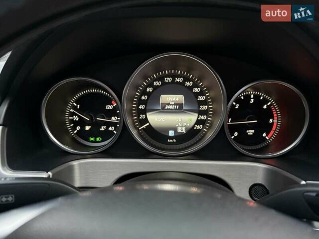 Белый Мерседес Е-Класс, объемом двигателя 2.14 л и пробегом 248 тыс. км за 14900 $, фото 22 на Automoto.ua
