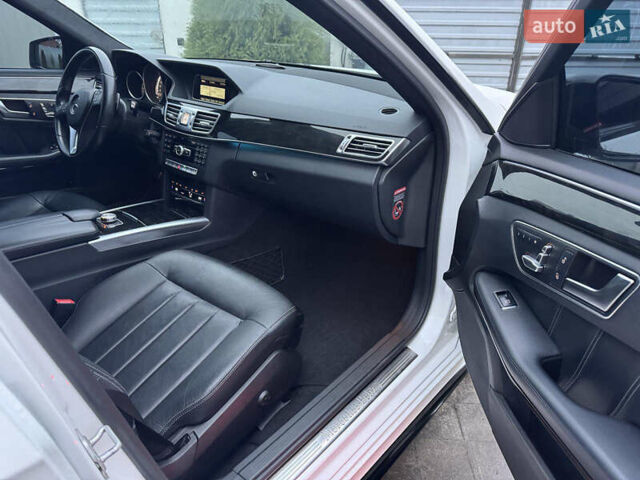 Білий Мерседес Е-Клас, об'ємом двигуна 2.14 л та пробігом 178 тис. км за 16700 $, фото 23 на Automoto.ua