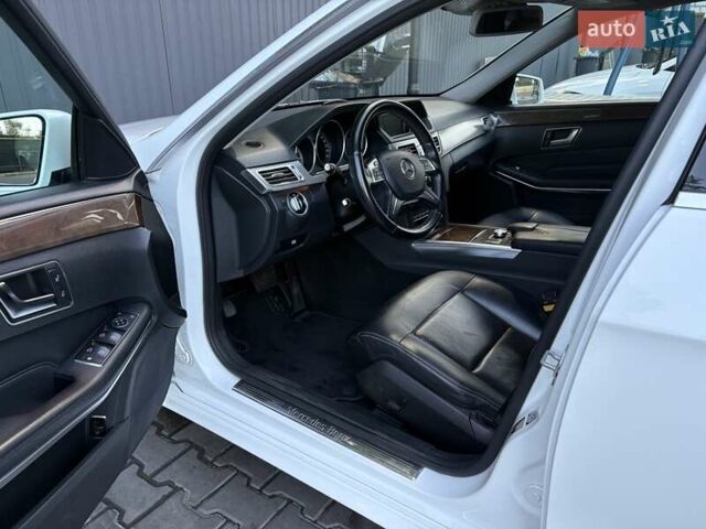 Мерседес Е-Клас 2014 у Одесі на Automoto.ua Білий Мерседес Е-Клас, об'ємом двигуна 2.14 л та пробігом 270 тис. км за 19500 $, фото 6 на Automoto.ua