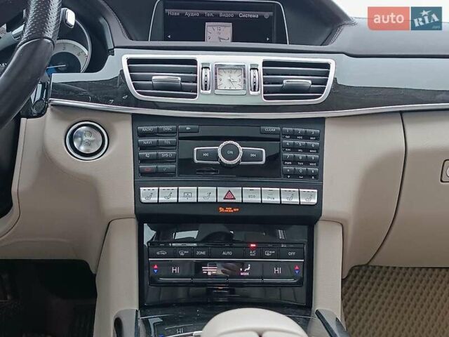 Білий Мерседес Е-Клас, об'ємом двигуна 2.1 л та пробігом 170 тис. км за 19150 $, фото 47 на Automoto.ua