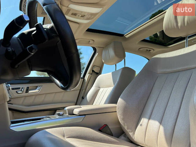 Белый Мерседес Е-Класс, объемом двигателя 2.14 л и пробегом 170 тыс. км за 19999 $, фото 8 на Automoto.ua