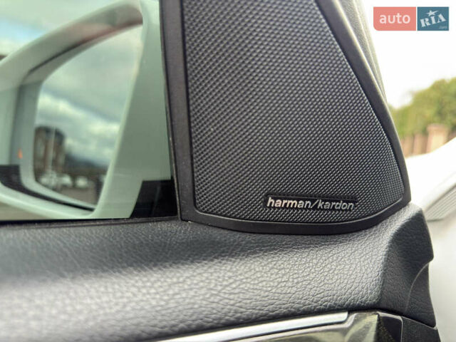 Белый Мерседес Е-Класс, объемом двигателя 3.5 л и пробегом 175 тыс. км за 19999 $, фото 10 на Automoto.ua