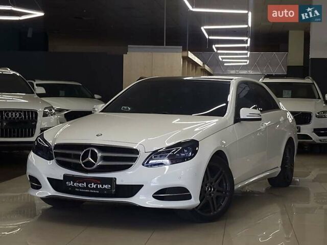 Мерседес Е-Класс 2014 в Николаеве на Automoto.ua Белый Мерседес Е-Класс, объемом двигателя 2.14 л и пробегом 461 тыс. км за 16469 $, фото 4 на Automoto.ua