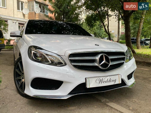 Белый Мерседес Е-Класс, объемом двигателя 2.1 л и пробегом 250 тыс. км за 17000 $, фото 2 на Automoto.ua