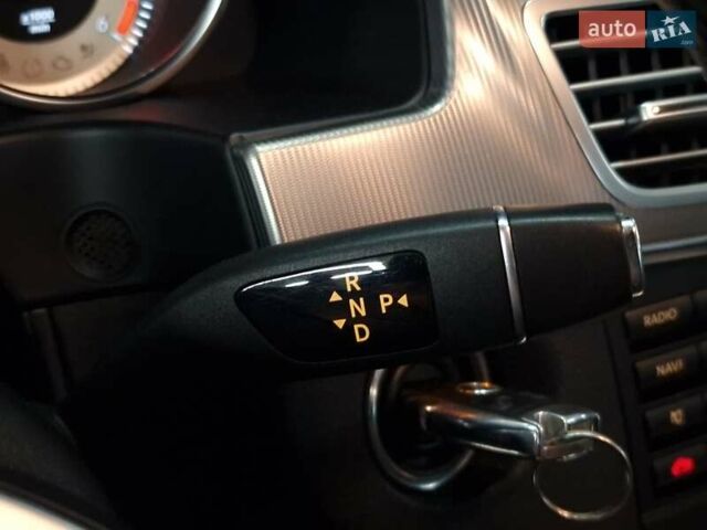 Мерседес Е-Класс 2014 в Николаеве на Automoto.ua Белый Мерседес Е-Класс, объемом двигателя 2.14 л и пробегом 461 тыс. км за 16469 $, фото 25 на Automoto.ua