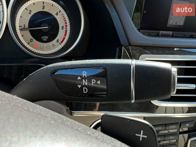 Белый Мерседес Е-Класс, объемом двигателя 2.14 л и пробегом 170 тыс. км за 19999 $, фото 16 на Automoto.ua