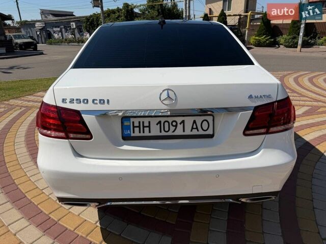 Белый Мерседес Е-Класс, объемом двигателя 2.2 л и пробегом 125 тыс. км за 19900 $, фото 9 на Automoto.ua
