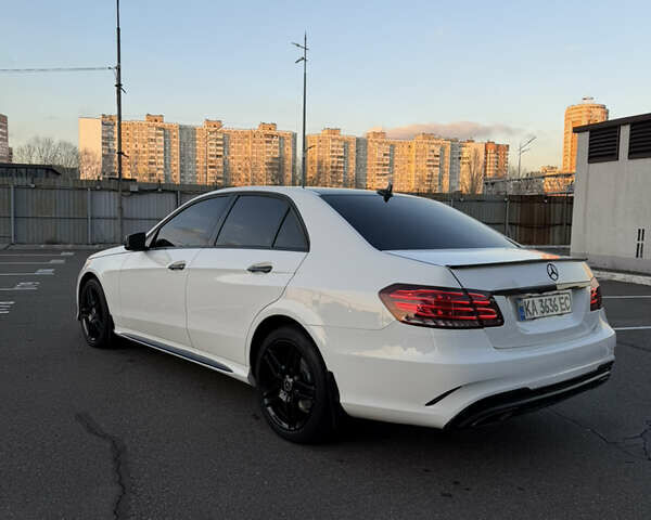 Белый Мерседес Е-Класс, объемом двигателя 3.5 л и пробегом 135 тыс. км за 23300 $, фото 6 на Automoto.ua