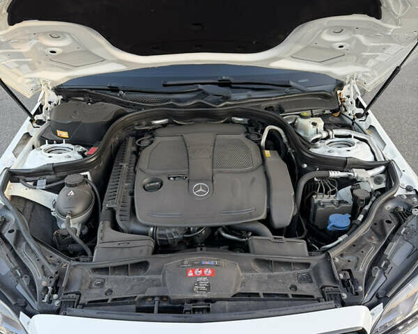 Белый Мерседес Е-Класс, объемом двигателя 3.5 л и пробегом 135 тыс. км за 23300 $, фото 29 на Automoto.ua