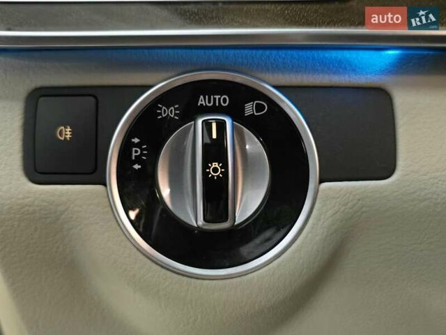 Мерседес Е-Класс 2015 в Николаеве на Automoto.ua Белый Мерседес Е-Класс, объемом двигателя 2.14 л и пробегом 189 тыс. км за 21999 $, фото 26 на Automoto.ua