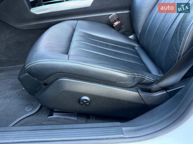 Белый Мерседес Е-Класс, объемом двигателя 2.2 л и пробегом 126 тыс. км за 21500 $, фото 18 на Automoto.ua