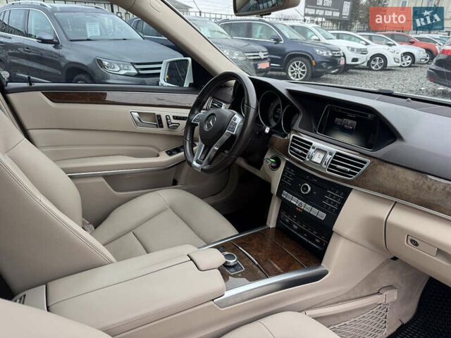 Белый Мерседес Е-Класс, объемом двигателя 3.5 л и пробегом 151 тыс. км за 15999 $, фото 31 на Automoto.ua