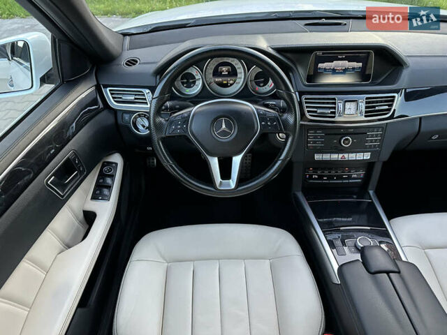 Белый Мерседес Е-Класс, объемом двигателя 2.14 л и пробегом 65 тыс. км за 26300 $, фото 25 на Automoto.ua