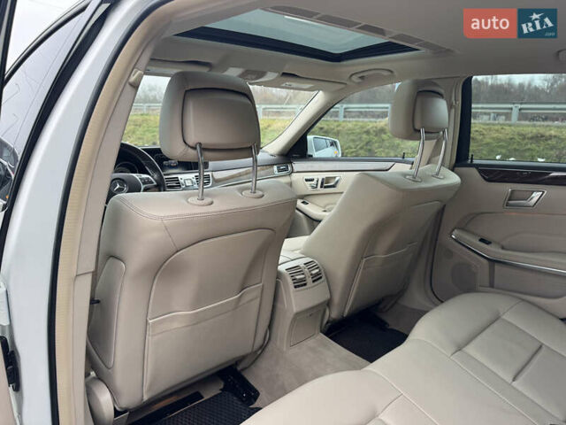 Белый Мерседес Е-Класс, объемом двигателя 3.5 л и пробегом 151 тыс. км за 15999 $, фото 47 на Automoto.ua