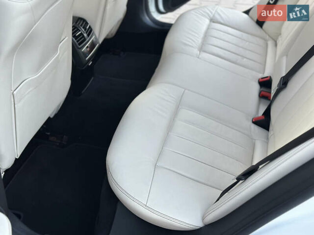 Белый Мерседес Е-Класс, объемом двигателя 2.14 л и пробегом 65 тыс. км за 26300 $, фото 53 на Automoto.ua