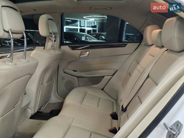 Мерседес Е-Класс 2015 в Николаеве на Automoto.ua Белый Мерседес Е-Класс, объемом двигателя 2.14 л и пробегом 189 тыс. км за 21999 $, фото 19 на Automoto.ua