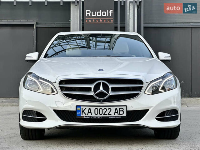 Белый Мерседес Е-Класс, объемом двигателя 2.14 л и пробегом 65 тыс. км за 26300 $, фото 14 на Automoto.ua