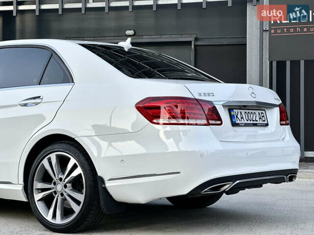 Белый Мерседес Е-Класс, объемом двигателя 2.14 л и пробегом 65 тыс. км за 26300 $, фото 12 на Automoto.ua