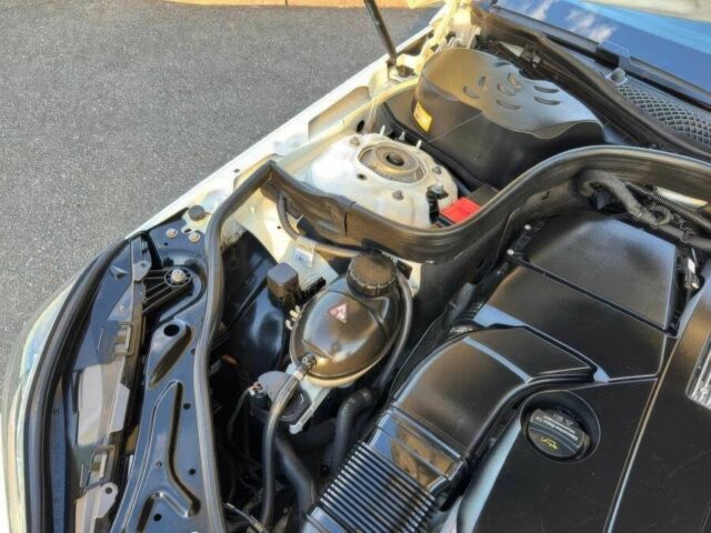 Белый Мерседес Е-Класс, объемом двигателя 3 л и пробегом 74 тыс. км за 17500 $, фото 16 на Automoto.ua