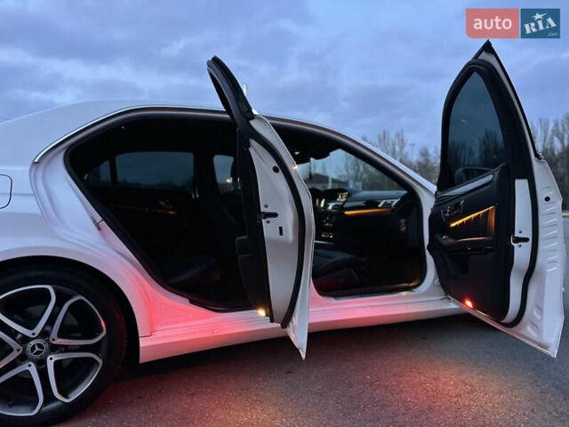 Білий Мерседес Е-Клас, об'ємом двигуна 2.2 л та пробігом 157 тис. км за 17999 $, фото 21 на Automoto.ua