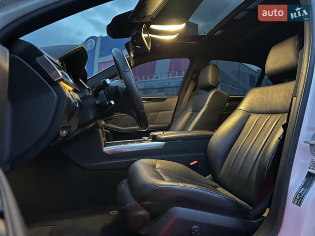 Білий Мерседес Е-Клас, об'ємом двигуна 2.2 л та пробігом 157 тис. км за 17999 $, фото 14 на Automoto.ua