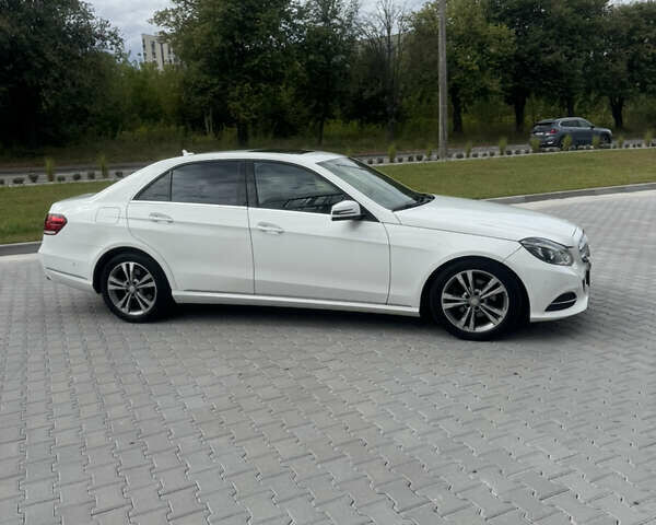 Белый Мерседес Е-Класс, объемом двигателя 2.14 л и пробегом 186 тыс. км за 19500 $, фото 11 на Automoto.ua