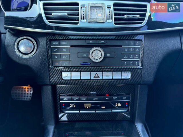 Белый Мерседес Е-Класс, объемом двигателя 2.2 л и пробегом 126 тыс. км за 21500 $, фото 33 на Automoto.ua