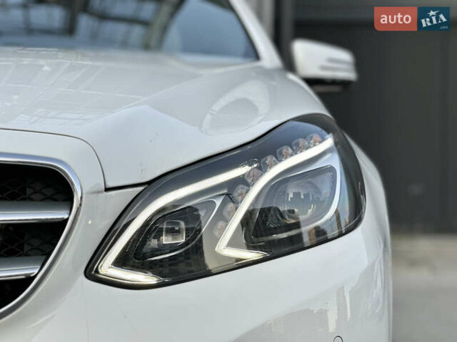 Белый Мерседес Е-Класс, объемом двигателя 2.14 л и пробегом 65 тыс. км за 26300 $, фото 15 на Automoto.ua