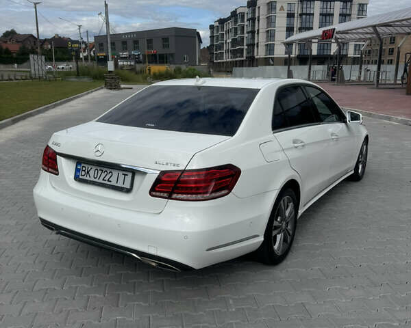 Белый Мерседес Е-Класс, объемом двигателя 2.14 л и пробегом 186 тыс. км за 19500 $, фото 8 на Automoto.ua