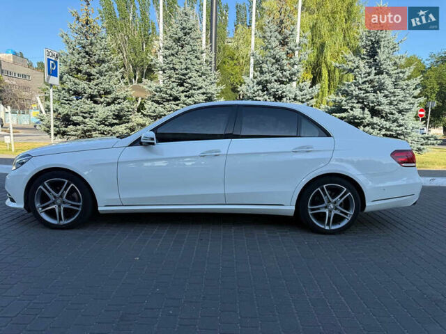 Белый Мерседес Е-Класс, объемом двигателя 2.2 л и пробегом 126 тыс. км за 21500 $, фото 3 на Automoto.ua