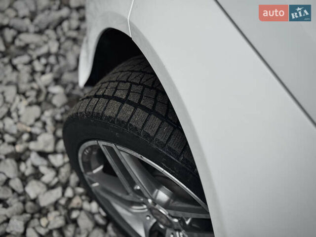 Белый Мерседес Е-Класс, объемом двигателя 3.5 л и пробегом 151 тыс. км за 15999 $, фото 20 на Automoto.ua