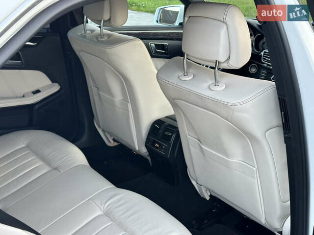 Белый Мерседес Е-Класс, объемом двигателя 2.14 л и пробегом 65 тыс. км за 26300 $, фото 48 на Automoto.ua
