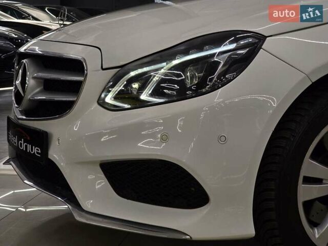 Мерседес Е-Класс 2015 в Николаеве на Automoto.ua Белый Мерседес Е-Класс, объемом двигателя 2.14 л и пробегом 189 тыс. км за 21999 $, фото 1 на Automoto.ua