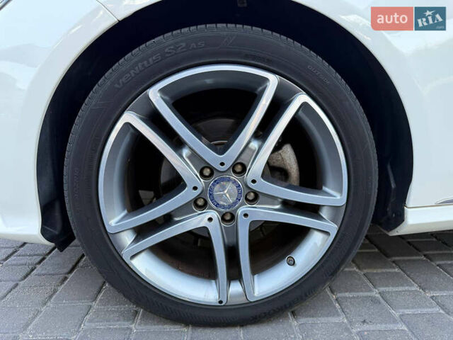 Белый Мерседес Е-Класс, объемом двигателя 2.2 л и пробегом 126 тыс. км за 21500 $, фото 62 на Automoto.ua