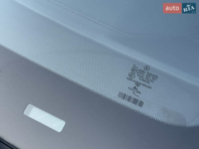 Белый Мерседес Е-Класс, объемом двигателя 2.14 л и пробегом 65 тыс. км за 26300 $, фото 17 на Automoto.ua