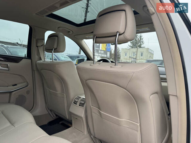 Белый Мерседес Е-Класс, объемом двигателя 3.5 л и пробегом 151 тыс. км за 15999 $, фото 40 на Automoto.ua