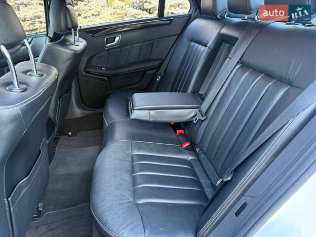 Белый Мерседес Е-Класс, объемом двигателя 2.2 л и пробегом 126 тыс. км за 21500 $, фото 29 на Automoto.ua