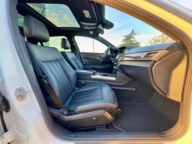 Белый Мерседес Е-Класс, объемом двигателя 3 л и пробегом 74 тыс. км за 17500 $, фото 10 на Automoto.ua