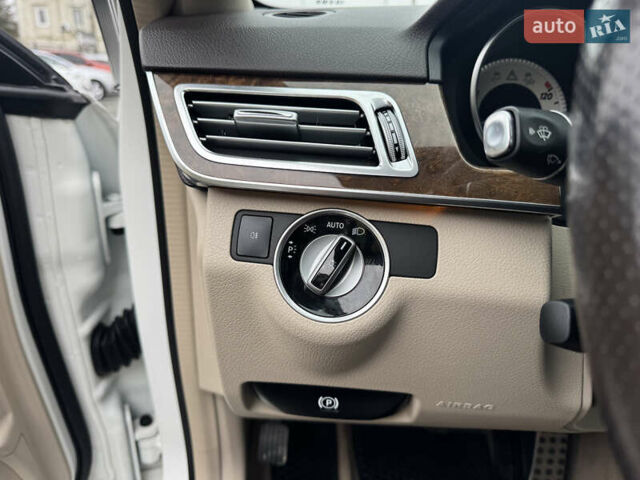 Белый Мерседес Е-Класс, объемом двигателя 3.5 л и пробегом 151 тыс. км за 15999 $, фото 57 на Automoto.ua