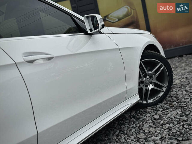 Белый Мерседес Е-Класс, объемом двигателя 3.5 л и пробегом 151 тыс. км за 15999 $, фото 24 на Automoto.ua