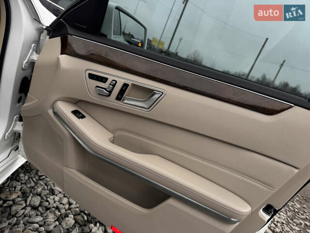 Белый Мерседес Е-Класс, объемом двигателя 3.5 л и пробегом 151 тыс. км за 15999 $, фото 33 на Automoto.ua