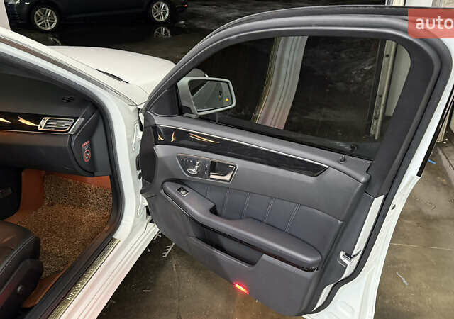 Білий Мерседес Е-Клас, об'ємом двигуна 2.14 л та пробігом 138 тис. км за 21000 $, фото 16 на Automoto.ua