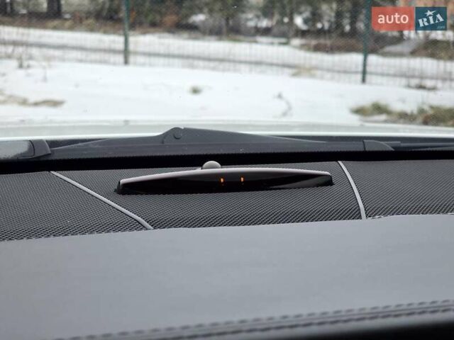 Белый Мерседес Е-Класс, объемом двигателя 2.2 л и пробегом 202 тыс. км за 17999 $, фото 52 на Automoto.ua