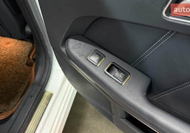 Білий Мерседес Е-Клас, об'ємом двигуна 2.14 л та пробігом 138 тис. км за 21000 $, фото 15 на Automoto.ua