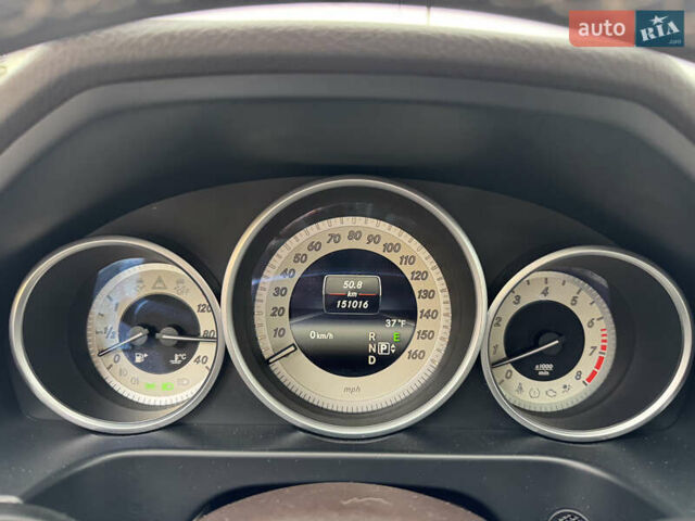 Белый Мерседес Е-Класс, объемом двигателя 3.5 л и пробегом 151 тыс. км за 15999 $, фото 59 на Automoto.ua