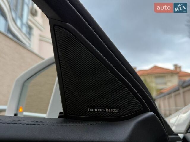 Белый Мерседес Е-Класс, объемом двигателя 3 л и пробегом 180 тыс. км за 14300 $, фото 25 на Automoto.ua