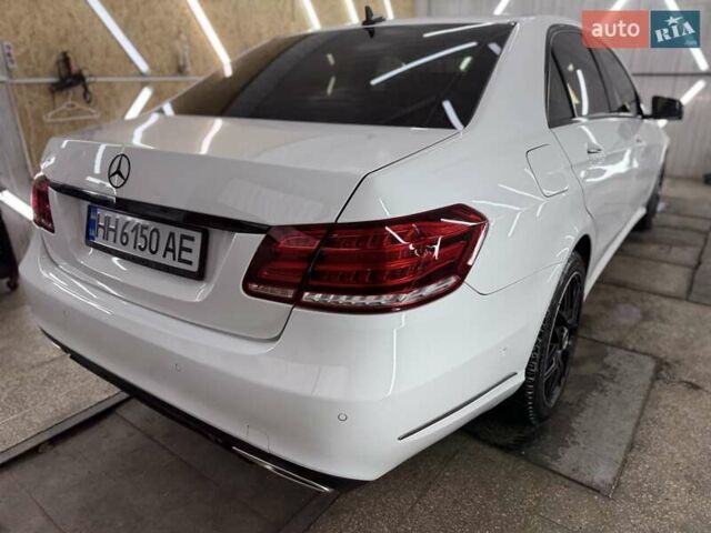 Білий Мерседес Е-Клас, об'ємом двигуна 2.14 л та пробігом 245 тис. км за 18500 $, фото 4 на Automoto.ua